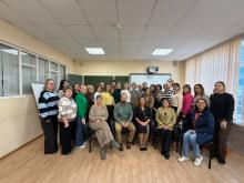 Финанс грамоталылыгына укыту проблемалары буенча педагогларга белем бирү төгәлләнде